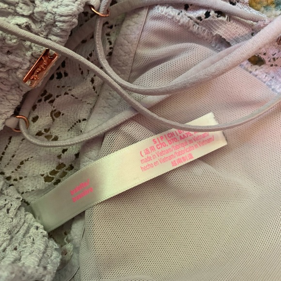 Icy blue PINK VS bralette - Picture 4 of 4